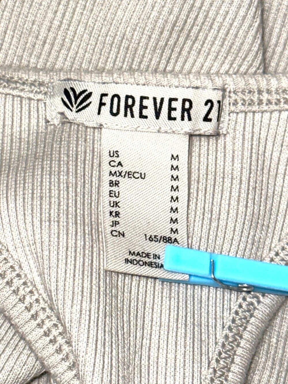 Forever 21 Medium Taupe Gray Ribbed Racerback Crop Tank Top Athleisure Core Chic - Picture 11 of 12